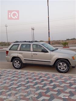 جیپ گراند شیرۆکی
